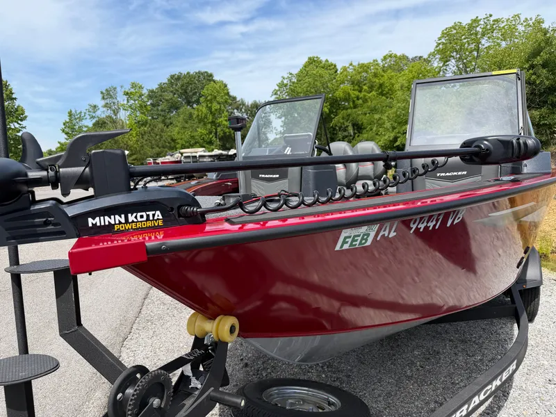 Slide: The Image of Red Tracker Targa 18 boat 2025 with Minn Kota PowerDrive. - 17