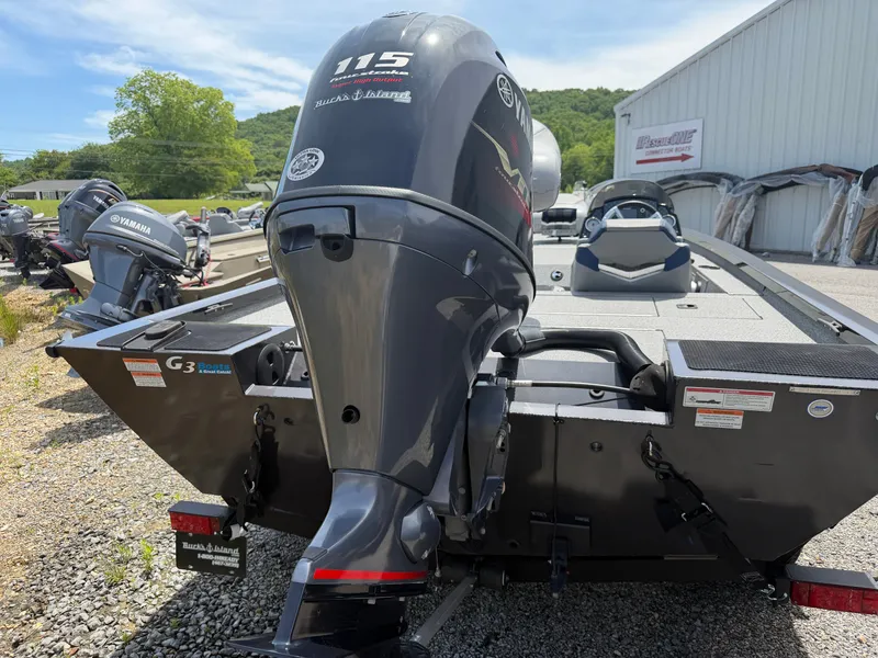 Slide: The Image of 2024 G3 Sportsman 1810sc boat with Yamaha motor outdoors. - 4