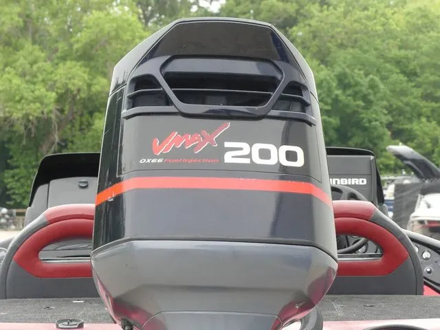 Slide: The Image of Skeeter ZX202 2000 with VMAX 200 outboard motor. - 13