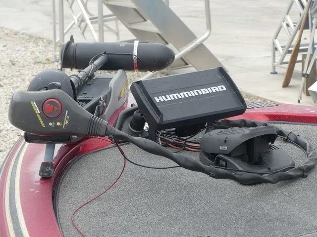 Slide: The Image of Skeeter ZX202 boat with Humminbird fish finder and motor control, year 2000. - 17