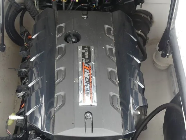 Slide: The Image of Yamaha AR195 2019 - 40