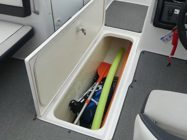 Slide: The Image of Storage compartment in Yamaha AR195 boat with accessories, 2019 model. - 41
