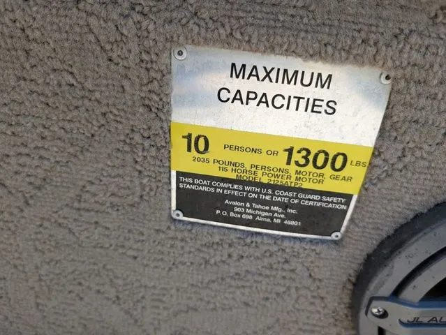 Slide: The Image of Maximum capacity sign for Avalon LS Cruise 21' boat, 10 persons or 1300 lbs. - 12