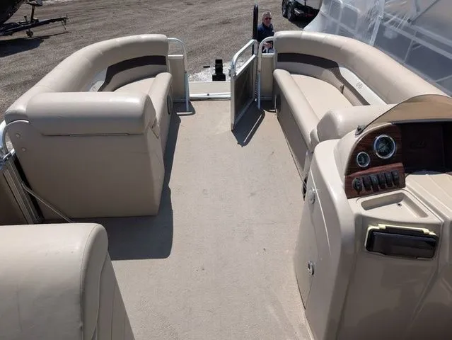 Slide: The Image of Interior of a 2013 Avalon LS Cruise 21' pontoon boat. - 5