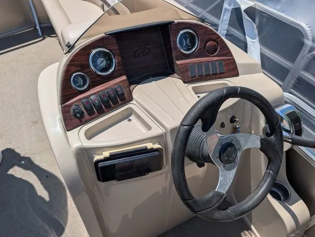 Slide: The Image of Dashboard of a 2013 Avalon LS Cruise 21' pontoon boat. - 9