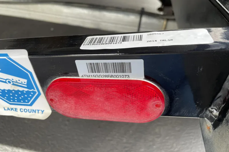 Slide: The Image of Trailer with barcode and red reflector, Nitro Z-8, 2013 model. - 25