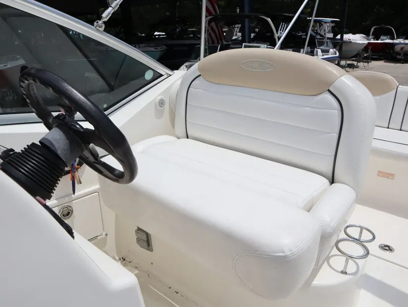 Slide: The Image of Sea Ray 240 Sundancer 2008 - 18