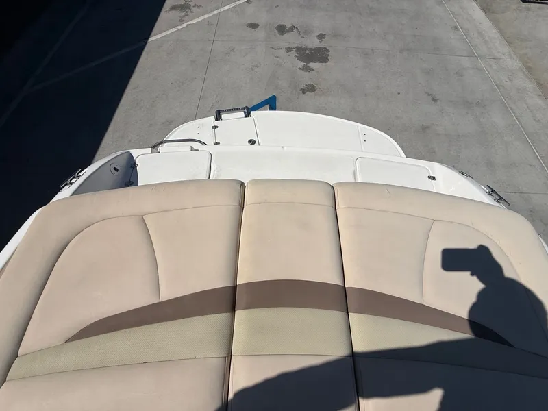 Slide: The Image of 2006 Chaparral SSi 210 boat rear with upholstery. - 14