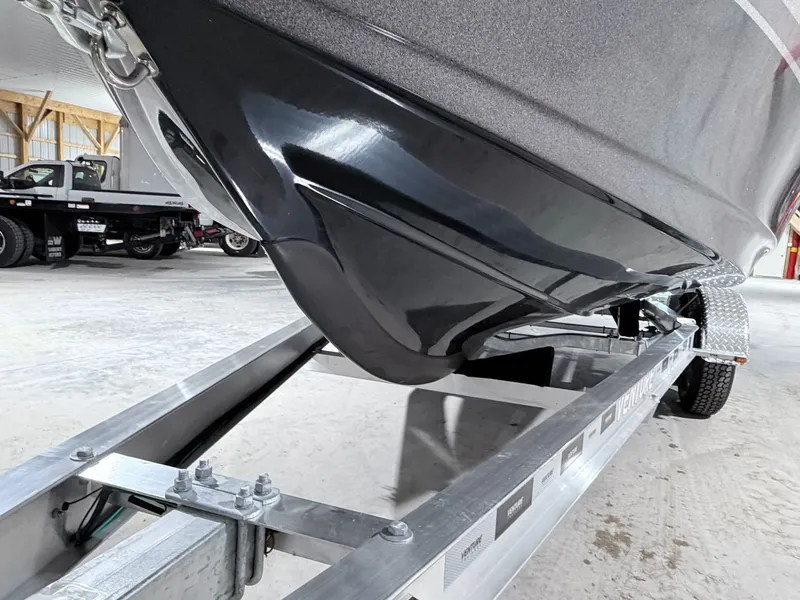 Slide: The Image of 2016 Skeeter MX 2040 boat hull on trailer. - 9