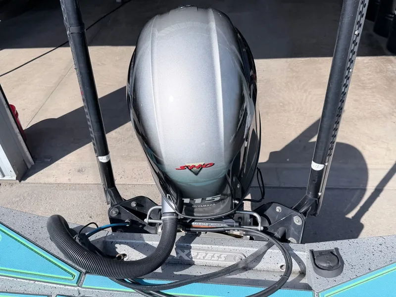 Slide: The Image of 2017 Xpress X19 boat with Yamaha 115 outboard motor. - 18