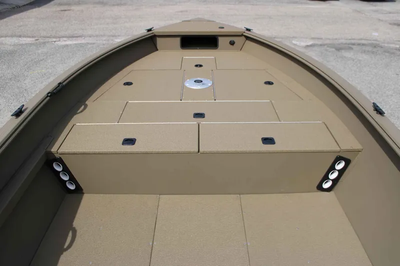 Slide: The Image of Interior view of 2026 G3 Outfitter V187 T boat deck. - 14