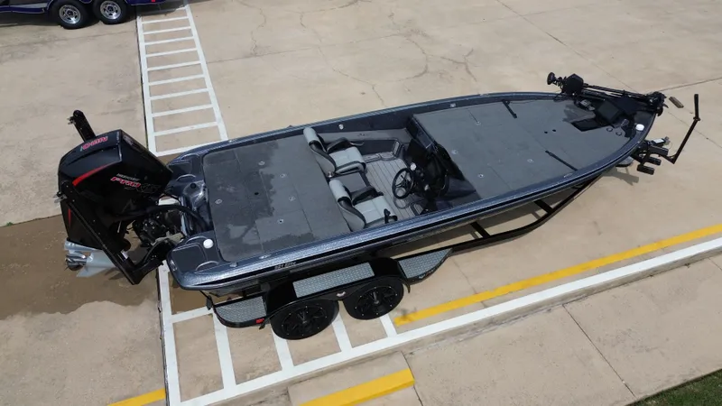 Slide: The Image of Phoenix Bass Boat 921 Elite 2021 - 20