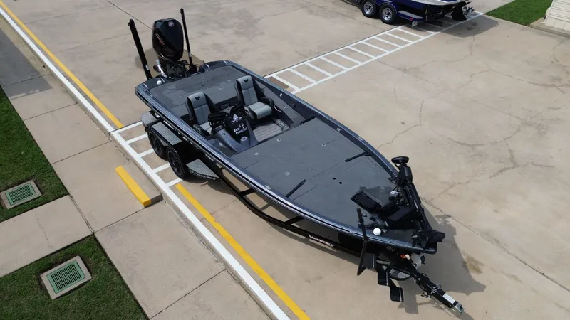 Slide: The Image of Phoenix Bass Boat 921 Elite 2021 - 27