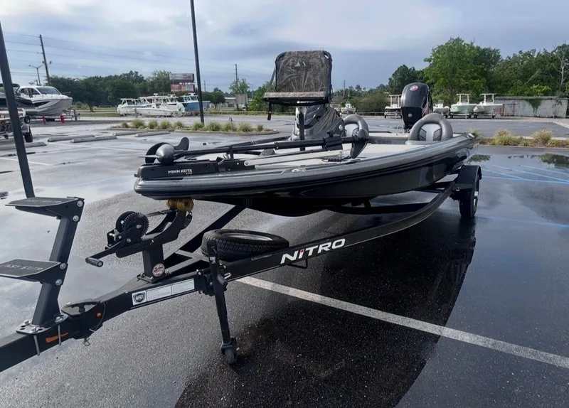 Slide: The Image of Nitro Z17 2022 - 9