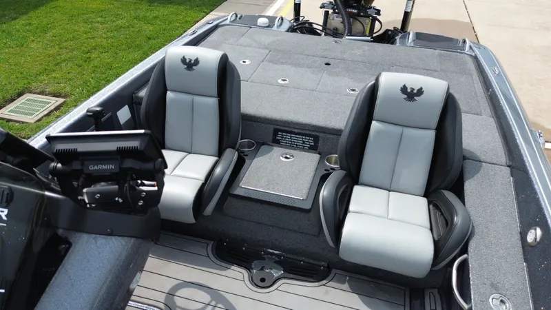 Slide: The Image of Phoenix Bass Boat 921 Elite 2021 - 32