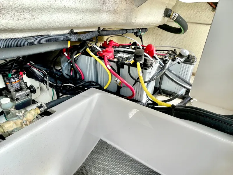 Slide: The Image of Battery and wiring system in 2021 Chaparral 300 OSX boat. - 45