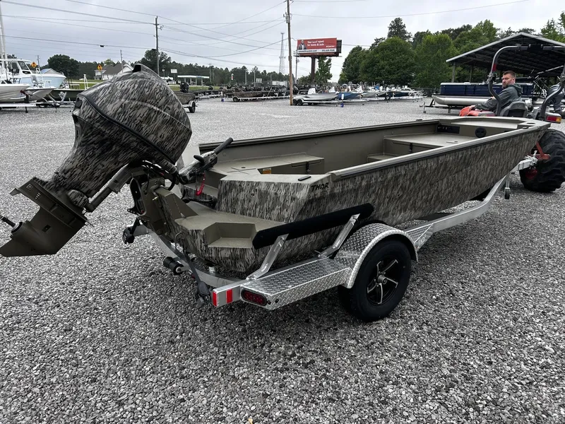 Slide: The Image of Thor Timber Hammer 60HP boat on trailer, 2026 model. - 4