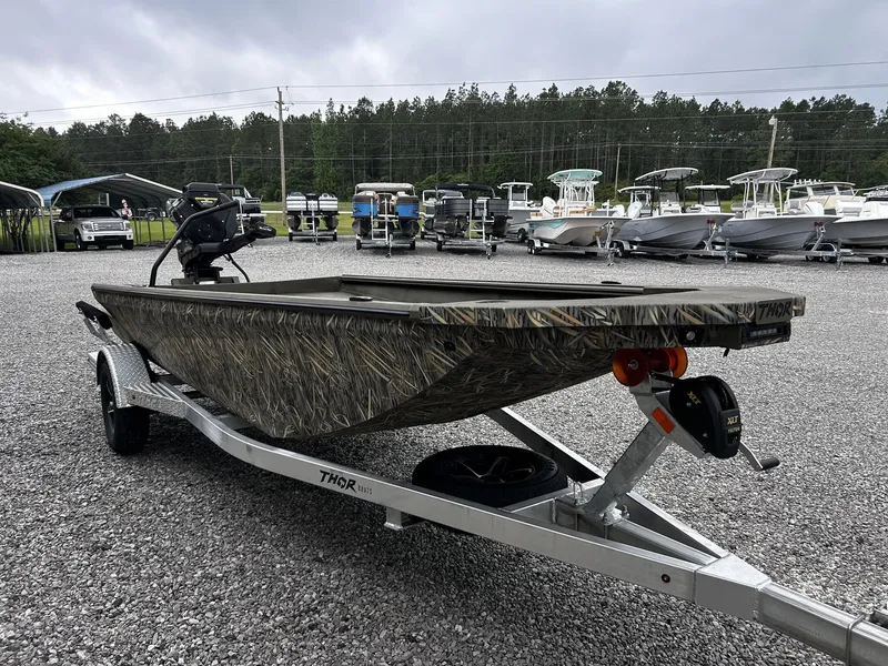 Slide: The Image of Thor SWAMP HAMMER 1754 boat on trailer, 2026 model. - 3