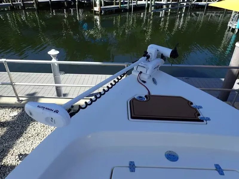 Slide: The Image of Minn Kota trolling motor on Pathfinder 2200 TRS boat, 2018 model. - 12