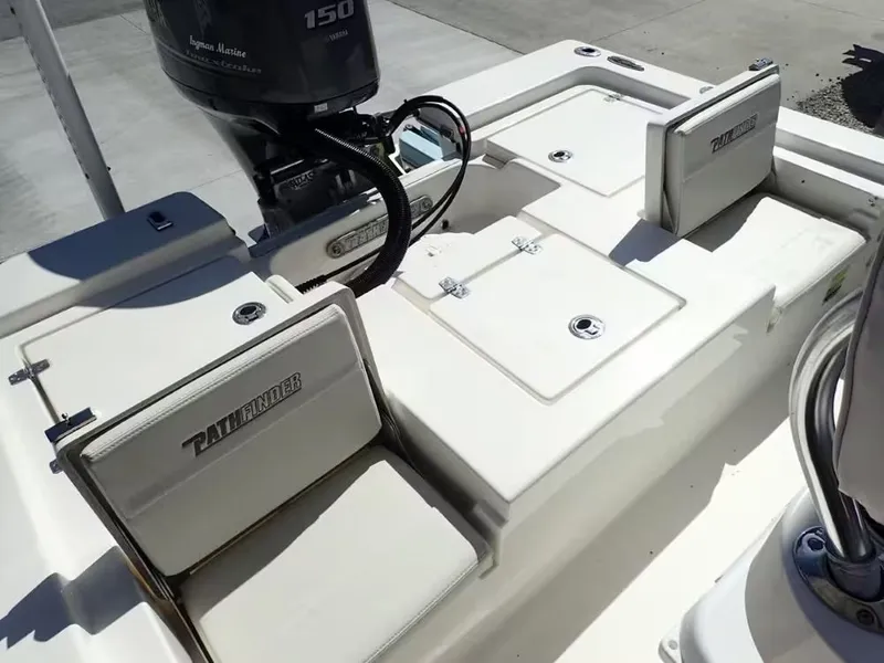Slide: The Image of Pathfinder 2200 TRS 2018 boat with Yamaha 150 engine. - 9