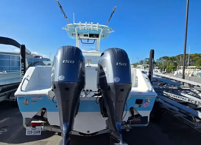 Slide: The Image of 2018 Sea Hunt Gamefish 27 with twin Yamaha 150 engines. - 5
