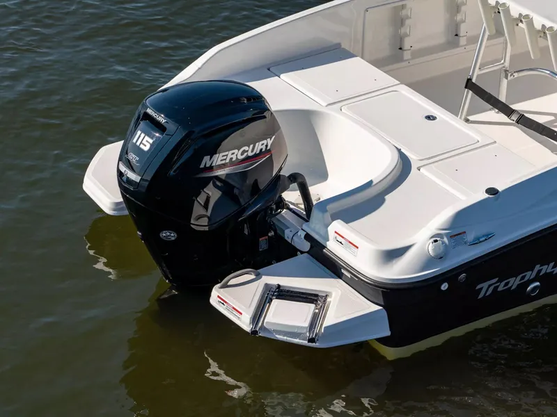 Slide: The Image of Bayliner Trophy T18 2026 - 8