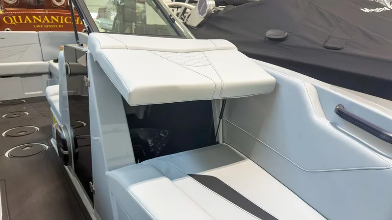Slide: The Image of MasterCraft NXT22 2026 - 31