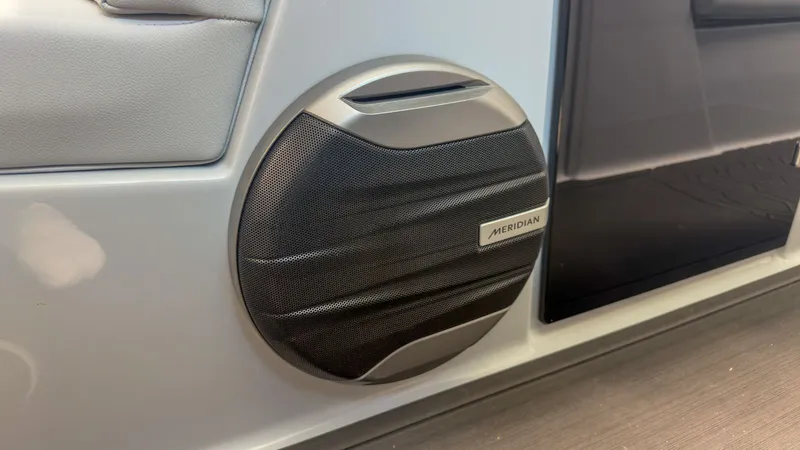 Slide: The Image of MasterCraft NXT22 2026 - 35