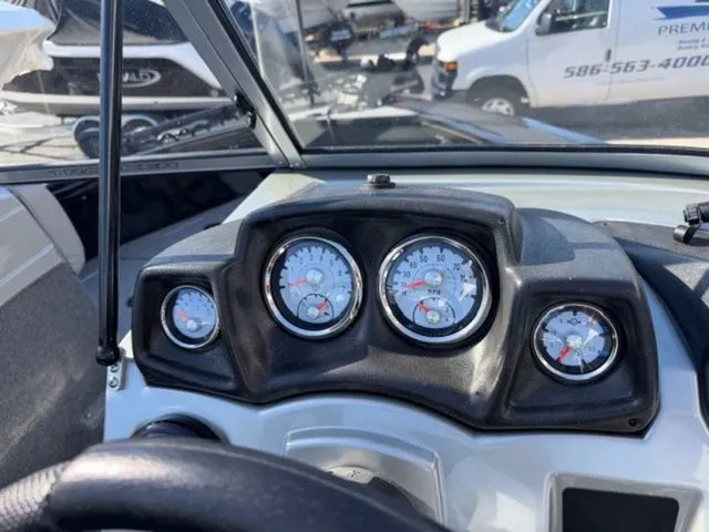 Slide: The Image of Tracker Targa™ V-19 Combo 40Th Anniversary Edition 2018 - 5