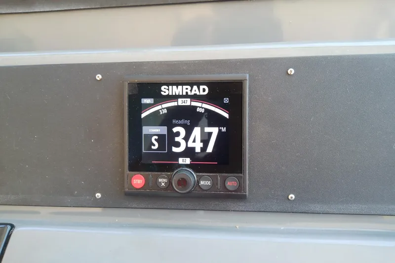 Slide: The Image of Simrad navigation display on 2000 Tiara Yachts 4100 Open, showing heading 347 degrees. - 41