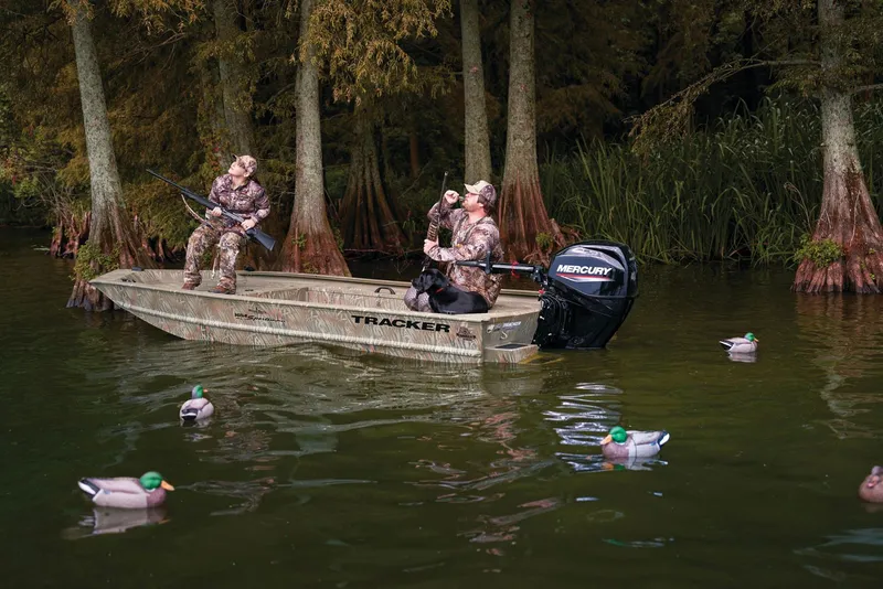 Slide: The Image of Tracker Grizzly 1654 T Sportsman 2026 - 34