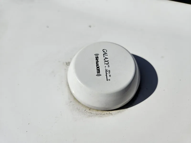 Slide: The Image of Galaxy SiriusXM antenna on Chaparral 230 Suncoast 2020 boat. - 16