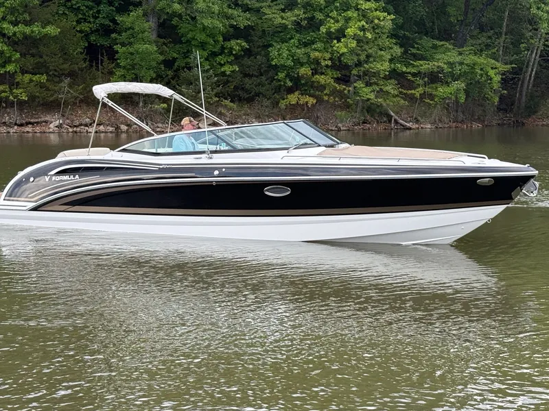 Slide: The Image of 2016 Formula 310 BR boat on calm water. - 41