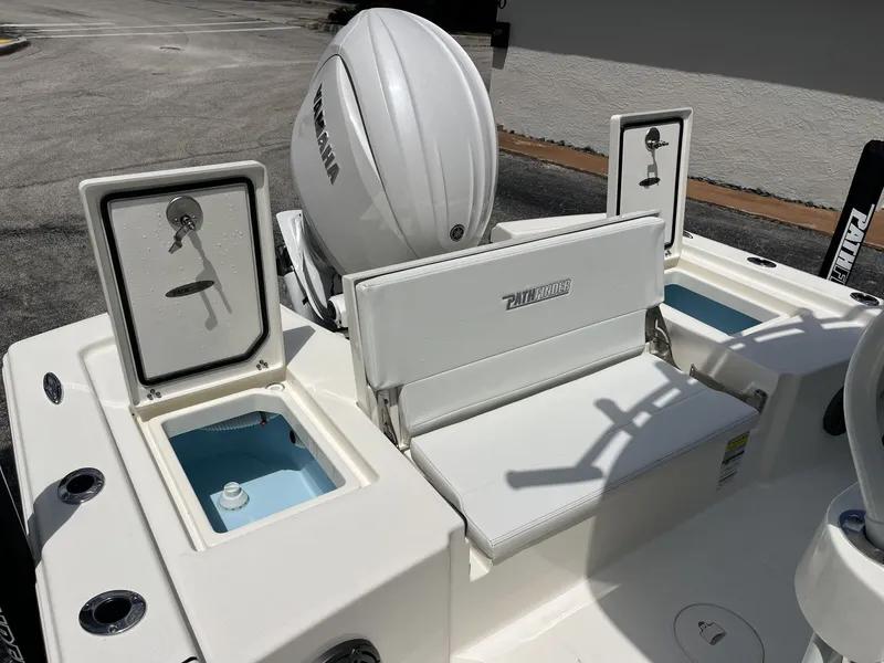Slide: The Image of Pathfinder 2200 TRS 2026 with Yamaha engine and storage compartments. - 21