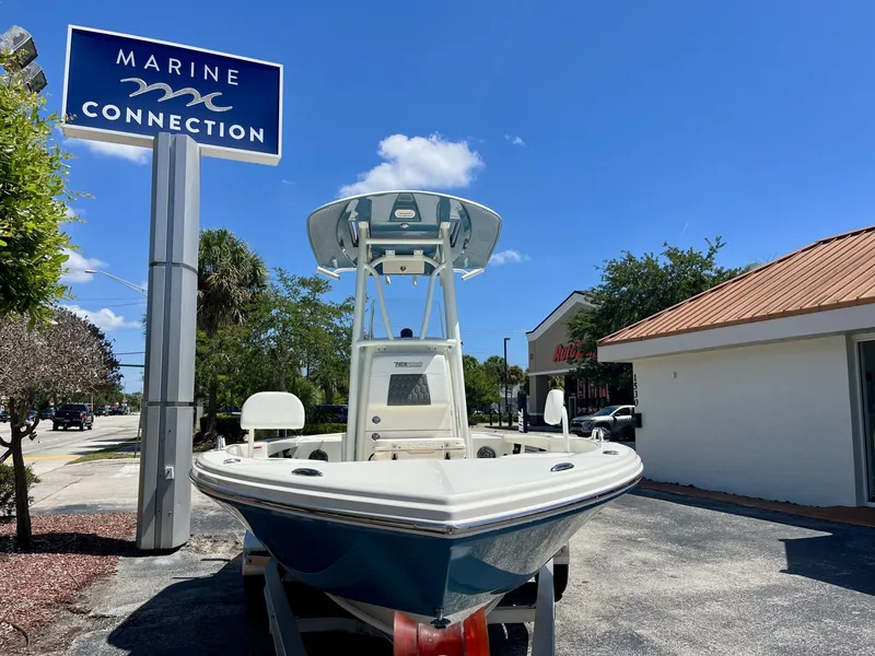 Slide: The Image of 2026 Pathfinder 2200 TRS boat at Marine Connection. - 3