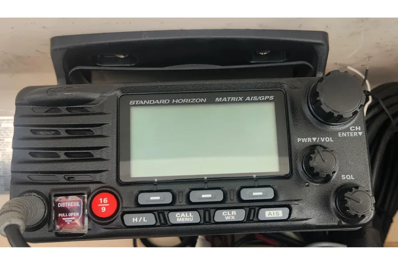 Slide: The Image of Standard Horizon Matrix AIS/GPS radio on 2003 Tiara Yachts 3100 Open LE. - 24