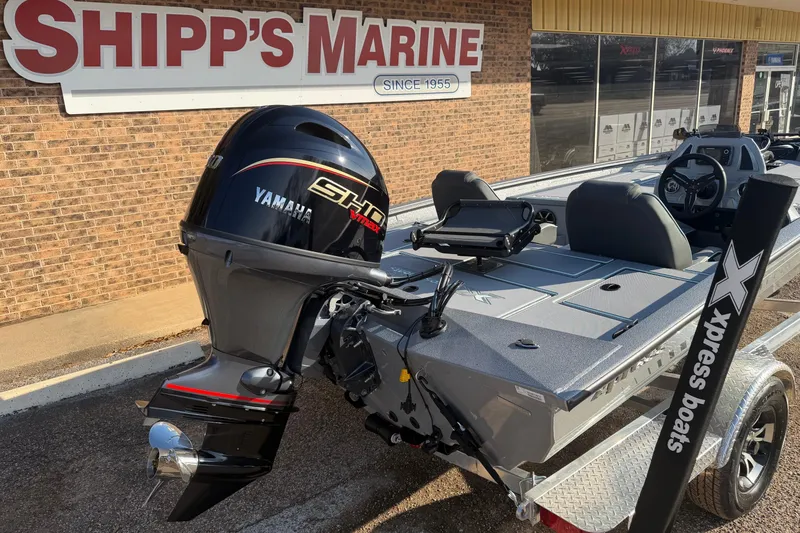 Slide: The Image of 2026 Xpress H17C Crappie boat with Yamaha engine at Shipp's Marine dealership. - 5