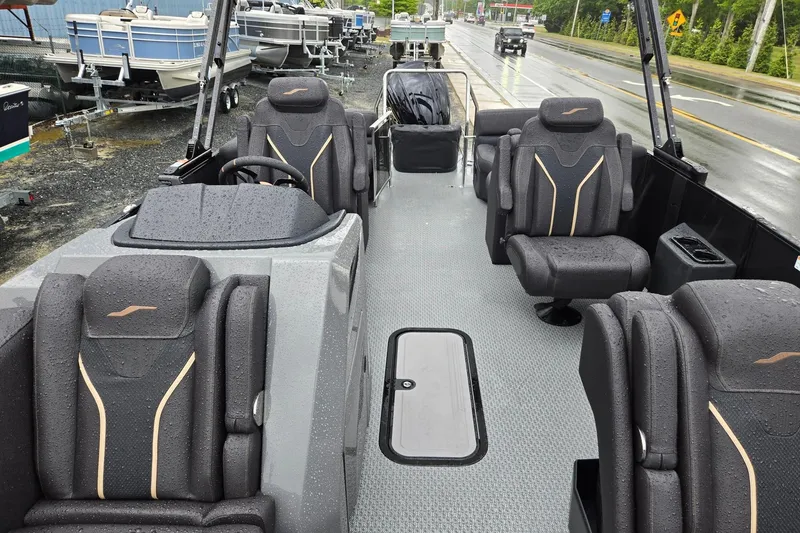 Slide: The Image of Evotti 721QL 2026 boat interior with sleek seating and modern design. - 8