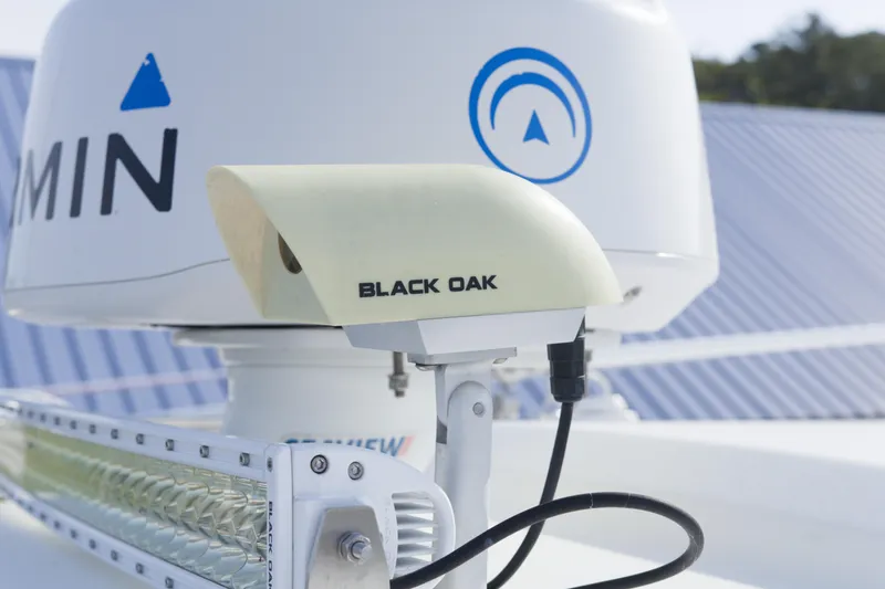 Slide: The Image of Radar and light equipment on a 2020 Parker 2810 XLD Walkaround boat. - 30