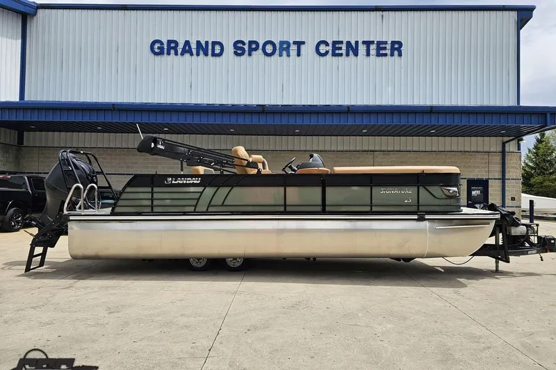 The Image of 2026 Landau Signature 25C pontoon boat at Grand Sport Center dealership. - 1
