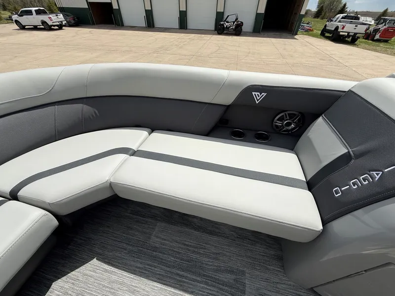 Slide: The Image of Interior of Viaggio Lago X-U 22 boat, 2026 model. - 17