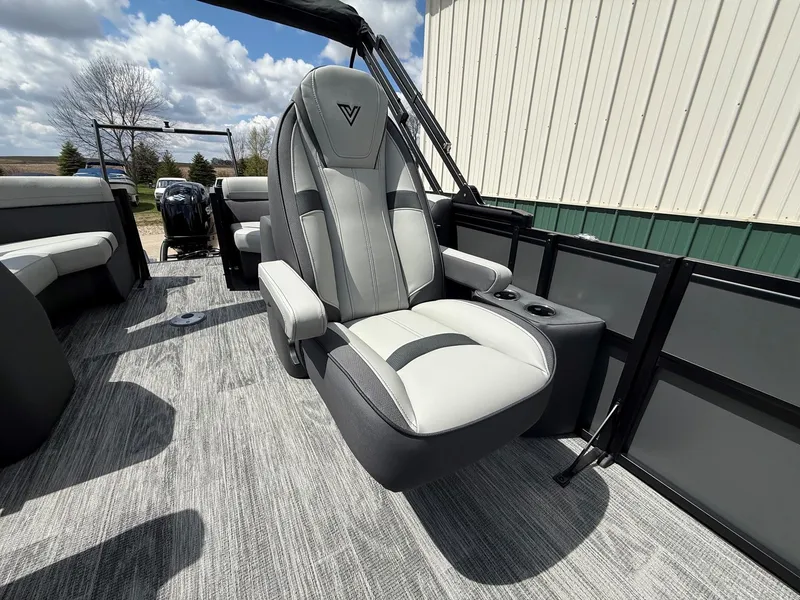 Slide: The Image of Luxurious seating in Viaggio Lago X-U 22 boat, model year 2026. - 21