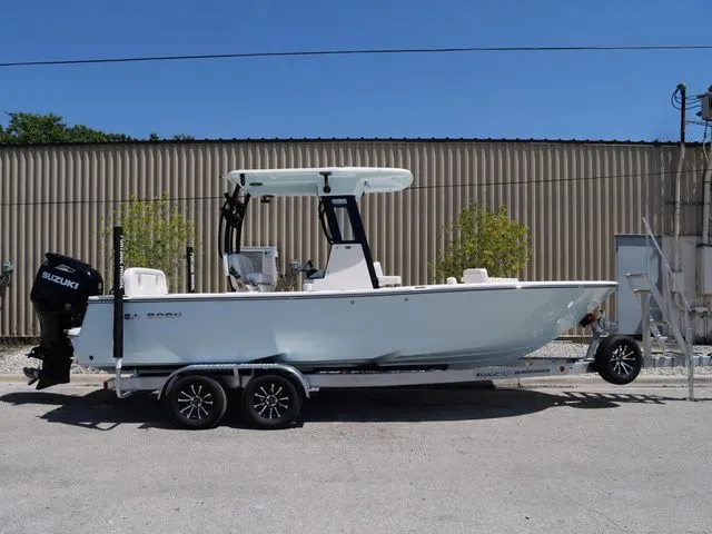 Slide: The Image of Sea Born LX24 Center Console 2026 - 17