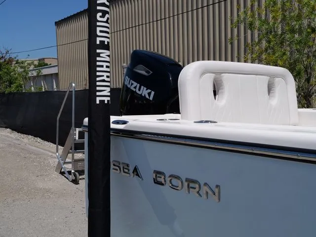 Slide: The Image of Sea Born LX24 Center Console 2026 - 18