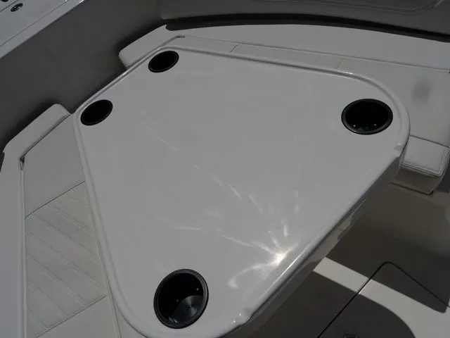 Slide: The Image of Sea Born LX24 Center Console 2026 - 63