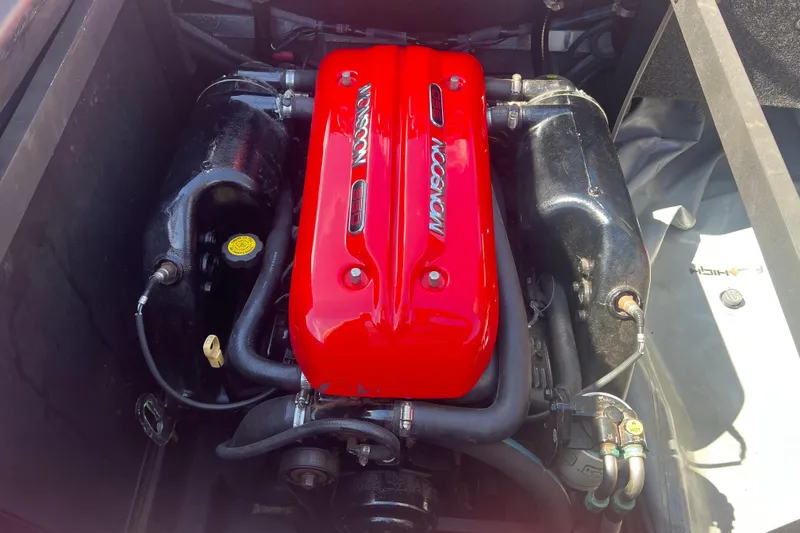 Slide: The Image of 2016 Axis T22 engine with red Monsoon cover, detailed view. - 7