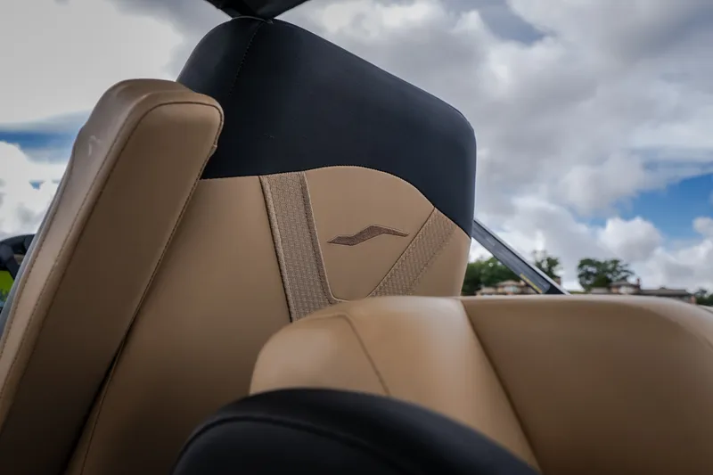 Slide: The Image of Luxurious interior of 2026 Evotti 525QL with beige leather seats and stylish design. - 44