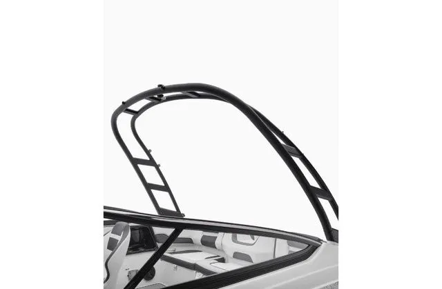 Slide: The Image of Yamaha AR195 2022 boat featuring sleek tower design. - 10