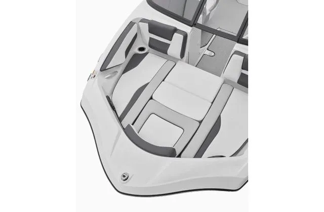 Slide: The Image of Yamaha AR195 2022 boat interior, new brokerage listing. - 7