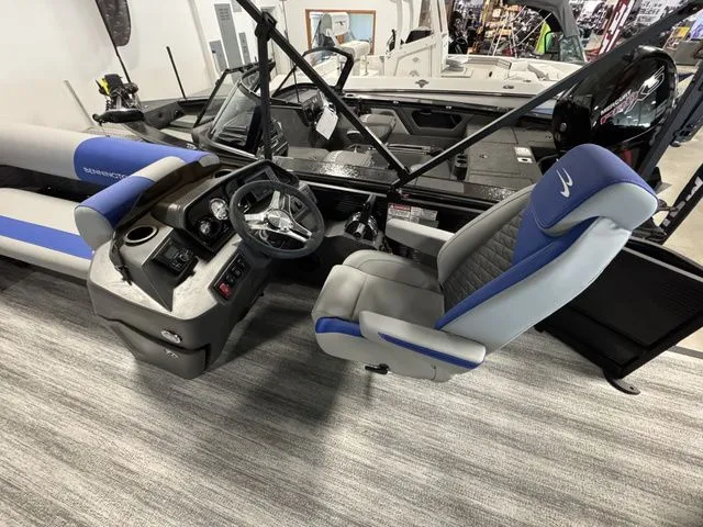 Slide: The Image of Interior of a 2026 Bennington 20 S L-BENCH boat with steering console. - 6